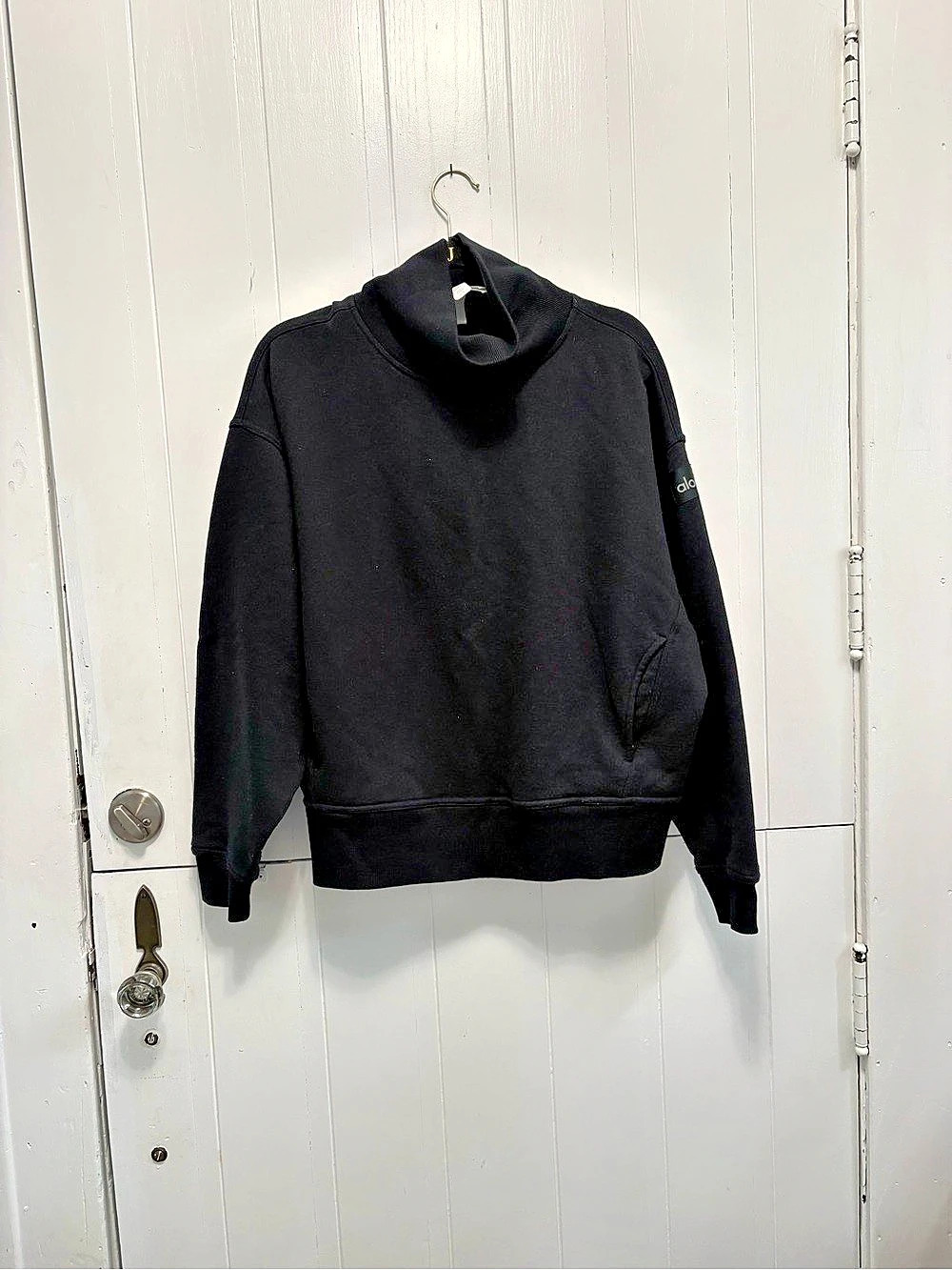 Alo Black Turtleneck Sweatshirt